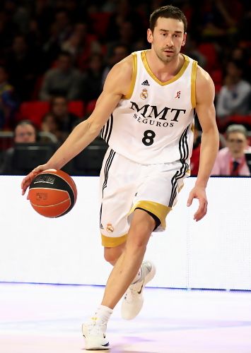 Marko Jaric Marko Jaric, Real Madrid, Nba, Madrid, Sports Jersey, Collage, Sports, Pins