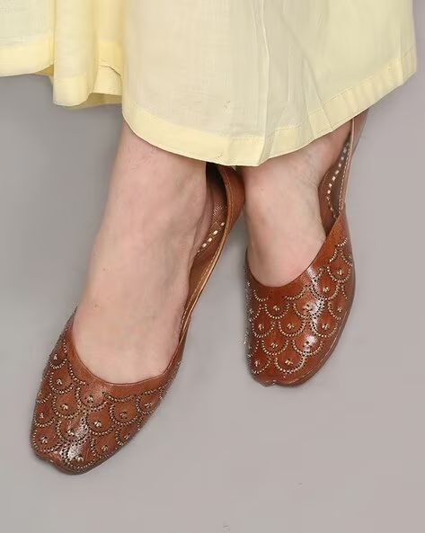 Buy Brown Flat Shoes for Women by GLAM STORY Online | Ajio.com Leather Gloves Pattern, Jutti Flats, Brown Flat Shoes, Indian Shoes, Flat Shoes For Women, Jacket Outfit Women, European Shoes, Punjabi Jutti, Flats Outfit