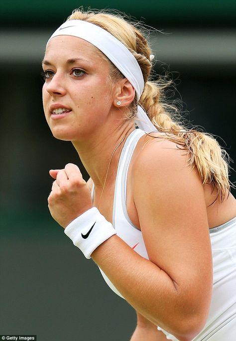 Wimbledon runner-up Sabine Lisicki harnesses the power of the headband en route to the final Tennis Headband, Sabine Lisicki, Tennis Pictures, Wimbledon Tennis, Ladies Tennis, Lawn Tennis, Tennis Championships, Match Point, Tennis Racquet