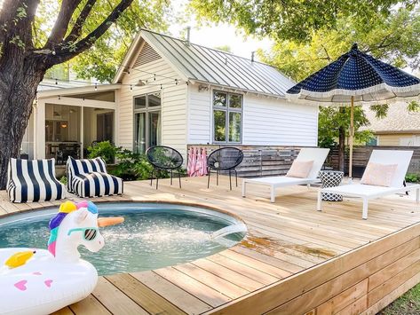 Harvey House on Instagram: “Came home from out of town to green water 🤪 BUT our lounge chairs finally came 🙌🏻 and the deck is done! Still figuring out placement but we…” Euro Farmhouse, Farmhouse Airbnb, Large Stock Tank, Tank Pool Ideas, Stock Tank Pool Ideas, Swimming Pool Design Ideas, Stock Tank Swimming Pool, Tank Swimming Pool, Cowboy Pool