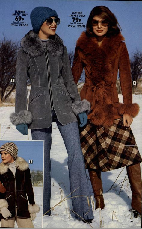 Fashion Inspo Pear Shape, 70s Uk Fashion, 70s Miami Fashion, 1970s Winter Fashion Women, 70s Winter Dress, Winter In The 70s, 70s Fashion Archive, 70s Fashion Autumn, 60s Winter Aesthetic