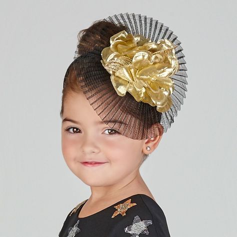 Gold Fascinator Hats, Fascinators For Kids, Diy Crinoline, Kids Gown Design, Fascinator Hats Outfit, African Kids Clothes, Gold Fascinator, How To Make Fascinators, Fascinator Hats Diy