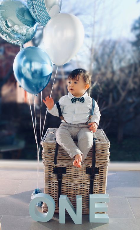 1st Birthday Dress For Baby Boy, Mr Onederful Birthday, Baby Birthday Photoshoot, Baby Birthday Dress, Boy Birthday Decorations, One Year Birthday, 1st Birthday Decorations, 1st Birthday Photos, Baby Boy 1st Birthday