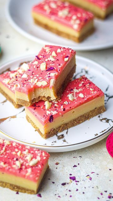 TARNEET KAUR on Instagram: "BARFI BARS #HoliSpecial Episode 1: ✨ BARFI BARS ✨ Here’s a special recipe for you & your loved ones. This one has 3 layers, a biscuit base, a milk barfi and a white chocolate ganache. This colorful dessert is definitely going to make your Holi a little more special🥰 Recipe inspired by my fav : @spicesandflavors Layer 1 : Biscuit Base 50 Parle Biscuits 1/4 cup Melted Butter * Grind the Biscuits in a blender. We need 2 cups of Biscuit crumbs. * Add them to a Easy Indian Dessert Recipes, Easy Indian Dessert, Color Melt, Colorful Desserts, Holi Special, Indian Dessert, White Chocolate Ganache, Indian Dessert Recipes, Cardamom Powder