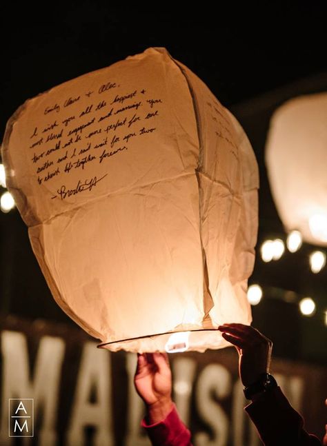 Wedding Lantern Release, Lantern Release Memorial, Lantern Proposal Ideas, Lantern Release Wedding, Lantern Wedding Send Off, Lantern Proposal, Releasing Lanterns, Floating Lanterns Wedding, Wedding Lanterns Release