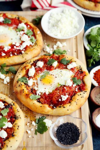 Shakshuka Breakfast, Breakfast Pizzas, Make Your Own Pizza, Ground Sirloin, Stuffed Potato Balls, Personal Pizza, Pizza Ingredients, Brunch Dishes, Breakfast Pizza