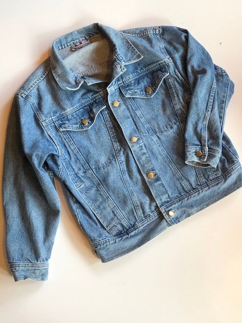 70s Jean Jacket, Jean Jacket Aesthetic, 80s Women Outfits, Denim Jacket Aesthetic, Jean Jackets, 80s Jean Jacket, 90s Jean Jacket, 1980s Women, Jean Jacket Women