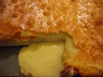 German Butter Cake...i think i finally found that authentic recipe from my childhood... Philadelphia German Butter Cake, Philadelphia Butter Cake Recipe, German Butter Cake, Cream Plain, German Food Authentic, Butter Cakes, Gooey Butter, German Dishes, German Cake