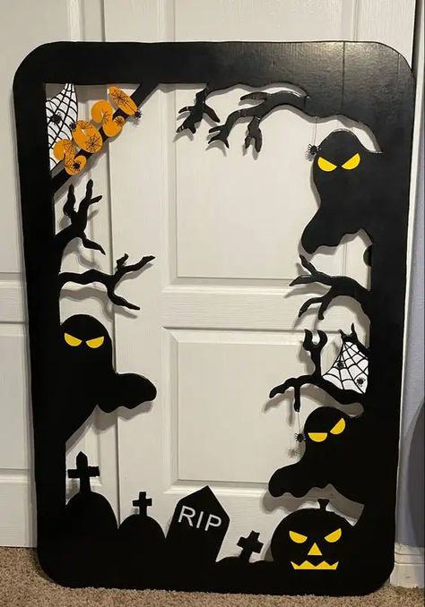 60+ Spooktastic Halloween Crafts and Dreadful Decorations - HubPages Halloween Photo Frame Prop, Halloween Photo Cutouts, Halloween Photo Booth Frame, Halloween Photobooth Diy, Halloween Backdrop Photobooth, Halloween Photo Wall, Halloween Photo Booth Ideas, Halloween Photo Backdrop Diy, Halloween Photo Booth Backdrop