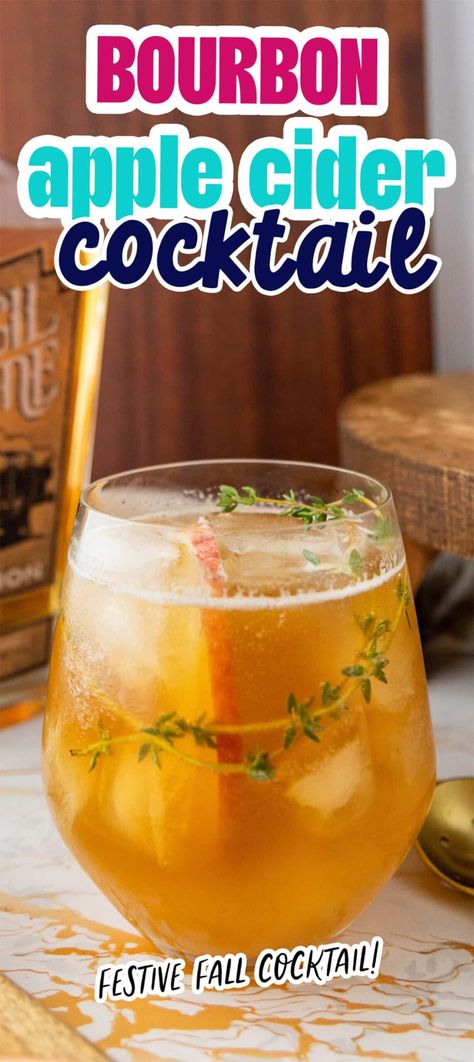 Bourbon Apple Cider Cocktail - drinks #drinks Apple Cider Bourbon Drink, Bourbon And Apple Cider Cocktail, Bourbon Cider Cocktail, Cider Alcohol Drinks, Apple Cider Alcohol, Apple Cider Bourbon Cocktail, Apple Juice Cocktail, Autumn Beverages, Apple Cider Bourbon