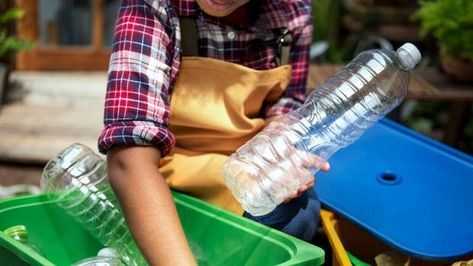 You've reduced and re-used, now here's how to properly recycle - links to major Canadian cities recycling guidelines What To Recycle, Waste Management System, Waste Management Company, Liquid Waste, Dumpster Rental, Waste Management, Waste Disposal, Reduce Waste, Plastic Waste