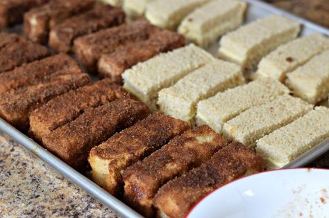 Stuffed Cinnamon Toast Sticks - ready anytime from your freezer! ~ https://www.southernplate.com Cinnamon Toast Sticks, Cinnamon French Toast Sticks, Homemade Cream Cheese Recipe, Southern Plate, French Toast Sticks, Cinnamon French Toast, Leftover Bread, Bite Size Desserts, Busy Morning