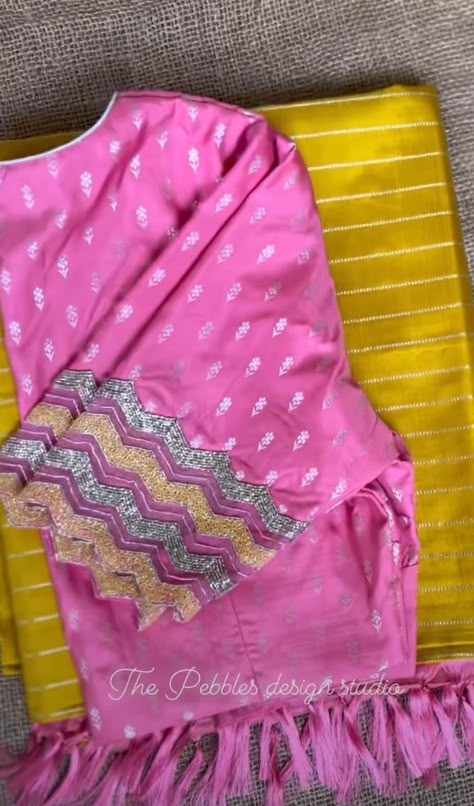 Zigzag Blouse Design, Embroidery Blouses, Blouse Designs Catalogue, Best Blouse Designs, New Saree Blouse Designs, Wedding Saree Blouse Designs, Maggam Works, Fashionable Saree Blouse Designs, Cutwork Blouse Designs