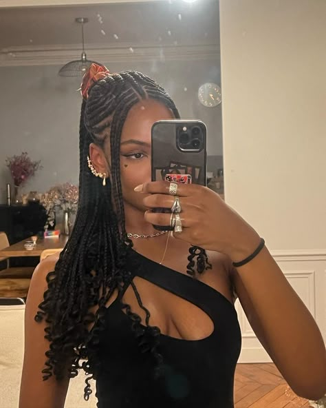 Weaving Hairstyles, Box Braids Hairstyles For Black Women, Cute Box Braids Hairstyles, Braids Hairstyles Pictures, Protective Hairstyles Braids, Fulani Braids, Pretty Braided Hairstyles, Hairstyle Inspo, Curly Girl Hairstyles