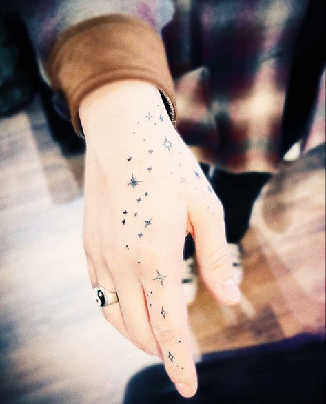 Astronomy Hand Tattoo, Colorful Constellation Tattoo, Perseus Constellation Tattoo, Andromeda Constellation Tattoo, Tattoo Star Constellation, Cup Of Stars Tattoo, Draco Constellation Tattoo, Constellation Finger Tattoo, Small Constellation Tattoo