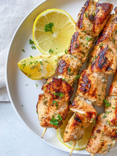 Salmon skewers make a perfect summer meal: they’re light, healthy, and they cook up in mere minutes on the grill. The Modern Nonna, Lemon Shrimp Pasta, Modern Nonna, Salmon Skewers, Healthy Pumpkin Pies, Homemade Tzatziki, Spinach Strawberry Salad, Salmon And Rice, Easy Salmon