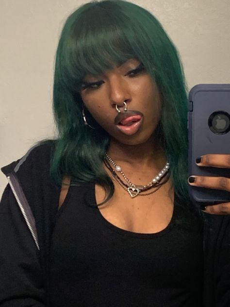 Dark Green Hair With Bangs, Green Hair With Dark Roots, Green Hair On Brown Skin, Matcha Haircolor, Sage Green Hair Color, Green Hair Tan Skin, Platinum Blonde Hair Natural, Black And Dark Green Hair, Forest Green Hair Dark