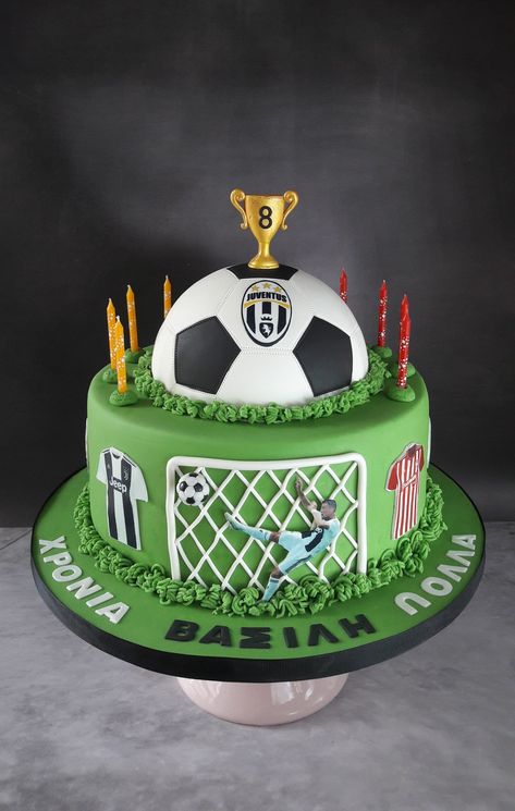 Football Party Cake Ideas, Football Theme Cake Ideas, Cake Designs Football Theme, Soccer Football Cake, Cake With Football Theme, 6th Birthday Cakes Boys, Soccer Cakes Ideas, Soccer Cake Birthday, Birthday Cake For Boys 10th Birthday