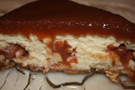 Guava Cheesecake -- yum, yum and more yum!!!! Guava Cheesecake, Unique Cheesecake Recipes, Unique Cheesecake, Guava Recipes, Guava Paste, Cheesecake Desserts, Oreo Dessert, Raspberry Cheesecake, Cuban Recipes