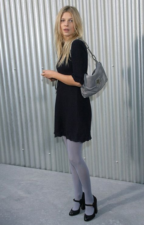 Gray Tights Outfit, Clemence Poesy Style, Clemence Posey, Mary Jane Shoes Outfit, Gray Tights, Colored Tights Outfit, Sarah Harris, Grey Tights, Tights Outfits