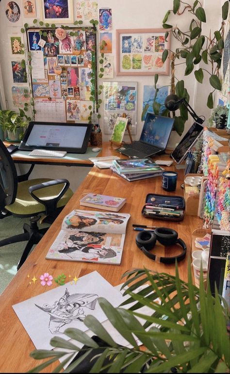 Artist Room Ideas Bedroom, Desk Area Aesthetic, Art Desk Aesthetic, Bedroom Art Studio, Artsy Desk, Art Studio Ideas, Atelier Ideas, Creative Home Office, Artist Desk