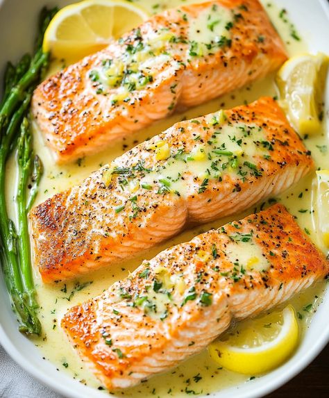 Baked Salmon With Lemon Butter Cream Sauce Recipe Salmon With Bernaise, Gordon Ramsay Salmon, Salmon With Sauce, Lemon Sauce For Salmon, Lemon Butter Cream Sauce, Salmon Sauce Recipes, Salmon With Cream Sauce, Baked Salmon With Lemon, Dinner Date Recipes