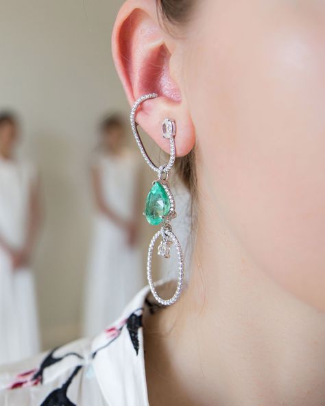 High Jewelry Design, Emerald Earrings Drop, Earring Designs, Stud Jewelry, Jewelry Earring, Jewelry Diamond, Fine Jewellery Earrings, High Jewelry, Jewelry Lover