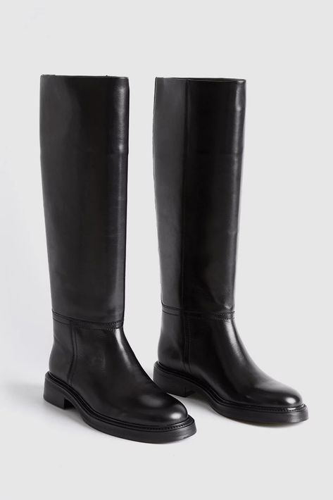 Riding Boot Outfits, Winter Wishlist, Long Black Boots, Urban Revivo, Chunky Chelsea Boots, Leather Knee Boots, Wardrobe Capsule, Knee Length Boots, Winter 22