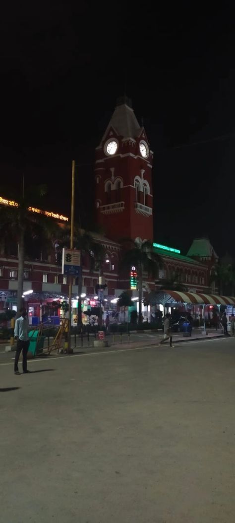 Mumbai Railway Station Snapchat, Pune Railway Station Snap, Chennai Egmore Railway Station, Chennai Night Snap, Chennai Snapchat Stories, Chennai Snap, Chennai Railway Station, Railway Station Snap, Chennai Central Railway Station