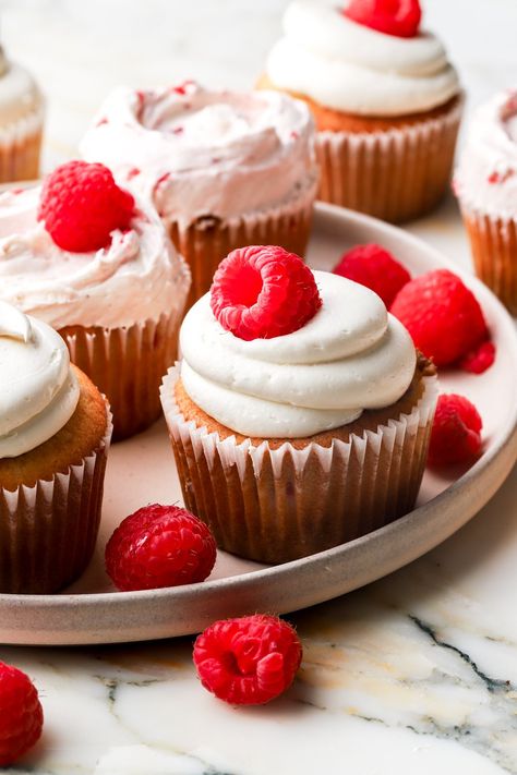 White Chocolate Raspberry Cupcakes White Raspberry Cupcakes, White Chocolate Raspberry Buttercream, Muffin Recipes Raspberry White Chocolate, White Choc Raspberry Muffins, Chocolate Cupcakes Decoration, Raspberry And White Chocolate Cupcakes, Chocolate Raspberry Cupcakes, Cupcake Photography, Buttercream Frosting For Cupcakes