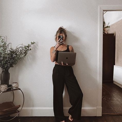 Jamie Genevieve Style, Jamie Genevieve Outfits, Jamie Genevieve Hair, Jamie Genevieve, Life Is All About Balance, Brand Shoot, Alt Style, 2025 Vision, Clothes Closet