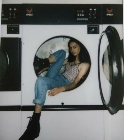 Laundromat Photoshoot Aesthetic, Laundry Matt Photoshoot, Laundrette Photoshoot, Photoshoot Laundromat, Laundry Mat Photoshoot, Laundry Photoshoot, Laundromat Photoshoot, Laundry Shoot, Clothing Pattern Design