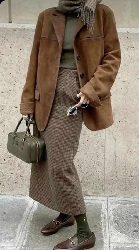 Grandpa Fashion, Grandpa Chic, Grandpa Style, Worker Jacket, Best Winter Outfits, 2024 Fashion Trends, Elegant Pant, Gather Round, Vintage Band Tees