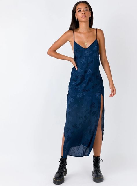 Motel Dress, Diy Vetement, Maxi Slip Dress, Mode Inspo, Buy Now Pay Later, Doc Martens, Looks Style, Fancy Dresses, Princess Polly