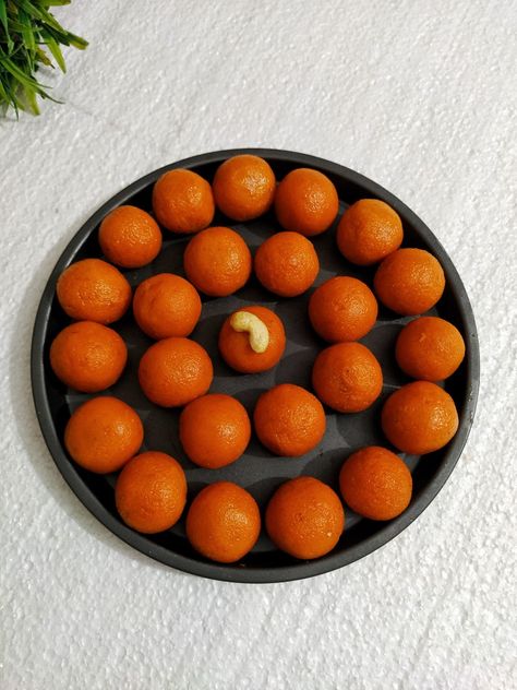 Motichur Laddu, Ghee Butter, Orange Food Coloring, Diwali Food, Indian Dessert Recipes, Ghee, Main Dishes