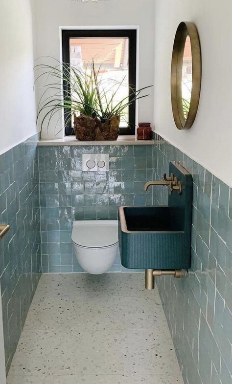 Small Downstairs Toilet, Turquoise Bathroom, Toilet Room Decor, Small Toilet Room, Bilik Air, Guest Toilet, Downstairs Toilet, Small Toilet, Toilet Room