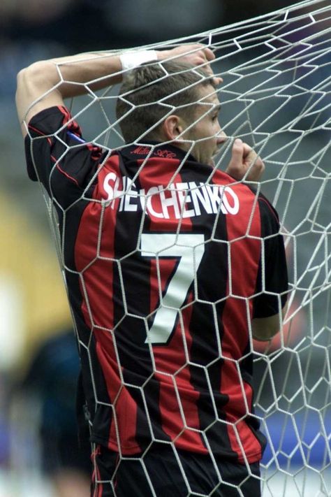 Theo Hernandez Milan Wallpaper, Italy Soccer Wallpaper, Soccer Iconic Photos, Zlatan Ibrahimovic Aesthetic, Ac Milan Hd Wallpaper Players, Andriy Shevchenko, Young Al Pacino, Wallpaper Football, Paolo Maldini