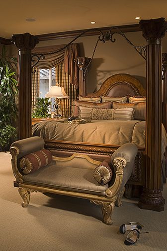 Beautiful kingsize bed~Great brown color! www.rejoyinteriors.com Modern Tuscan Bedroom, Tuscan Bedroom Ideas, Tuscan Bedroom Decor, Mediterranean Bedroom Design, Tuscan Bedroom, Mediterranean Bedroom, Tuscan Style Homes, Floral Bedroom, Mediterranean Home Decor