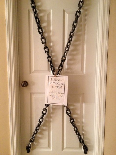 Restricted Section Eccentric Home, Harry Potter Party Decorations, Harry Potter Theme Birthday, Harry Potter Bday, Harry Potter Theme Party, Anniversaire Harry Potter, Birthday Gifts For Boyfriend Diy, Harry Potter Halloween, Escape Rooms