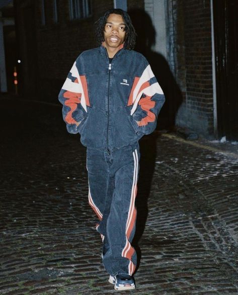 Tracksuit Aesthetic, 2000s Tracksuit, 90s Tracksuit, Sportwear Outfit, Tracksuit Outfit, Concept Clothing, Mens Outfit Inspiration, Track Suit, Black Men Fashion