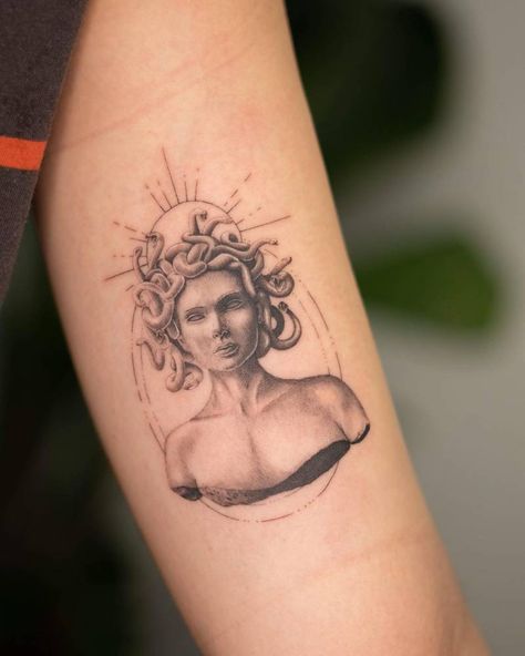 Medusa Tattoos, Medusa Tattoo Design, Explore Tattoo, Mythology Tattoos, Medusa Tattoo, Cute Little Tattoos, Greek Tattoos, Dainty Tattoos, Tattoo Designs And Meanings