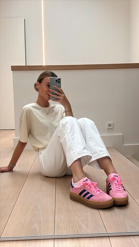 pink adidas gazelle shoes Pink Gazelle Outfit Woman, Cool Shoes Outfit, Tennis Shoes Dress Outfit, Styling Pink Shoes, Womens Gazelle Adidas Outfits, Pink And Green Gazelles Outfit, How To Style Adidas Gazelle Bold, Gazelle Summer Outfit, Non Trendy Outfits