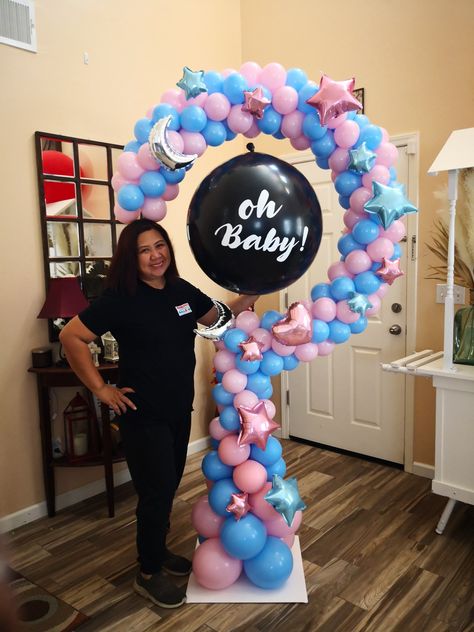 Balloon Question Mark Gender Reveal, Question Mark Gender Reveal Balloon, Diy Question Mark Balloon Arch, Gender Reveal Question Mark Balloon, Question Mark Balloon Arch, Gender Reveal Balloon Ideas, Question Mark Gender Reveal, Box Gender Reveal, Ballon Ideas