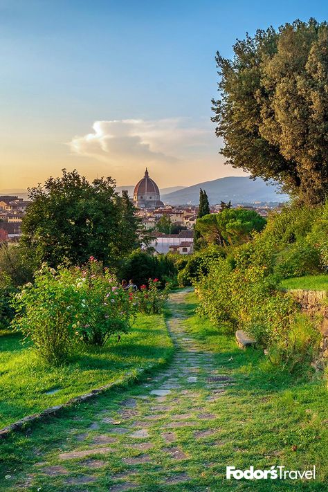 Florence Italy Gardens, Florence Italy Aesthetic, The Arbiter, Florence Italy Travel, Italy Vibes, Florence Art, Toscana Italy, Firenze Italy, Things To Do In Italy