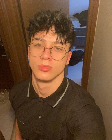 Nerd Guy Aesthetic, Max Goofy, Glasses Frames Trendy, Imagination Quotes, Boys Glasses, Nerd Glasses, Soft Boy, Mens Casual Dress Outfits, Aesthetic Boy