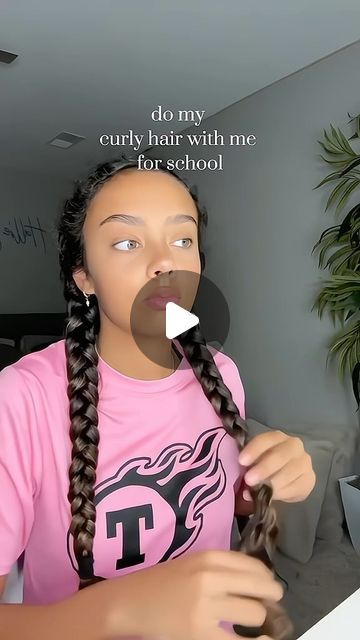 Itscurlyworld on Instagram: "Curly hair routine for school! By Hallie.ganga" How To Take Care Of Long Curly Hair, Cute School Hairstyles Curly Hair, Curl Hair Styling, Game Day Hairstyles Curly Hair, Curly Hairstyles Easy For School, Simple Curly Hairstyles For School, How To Maintain Curly Hair, Curly Hairstyles For Sports, Cute Curly Hairstyles Easy