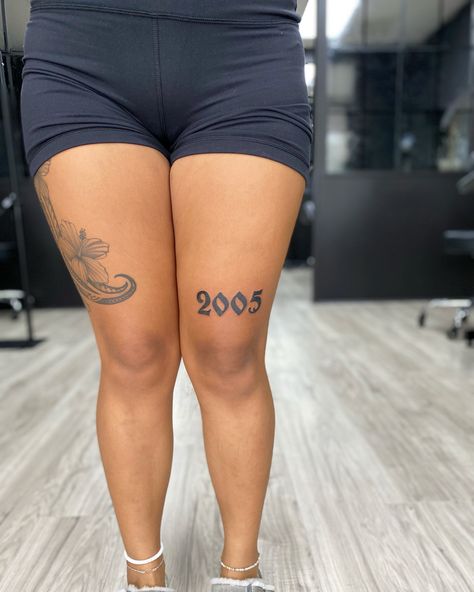 2005 Above Knee Tattoo, 2002 Above Knee Tattoo, Birth Year Tattoo On Leg, 2005 Knee Tattoo, 2004 Tattoo Ideas On Leg, Year Above Knee Tattoo, Year Knee Tattoo, Year Born Tattoo, Year Tattoo Above Knee