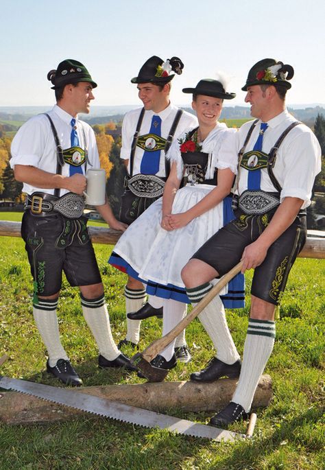 Trachtenverein German Traditional Clothing, Bavarian Hat, German Costume, Mens Shorts Outfits, Summer Swag, National Dress, Folk Dresses, Beautiful Costumes, Traditional Fashion