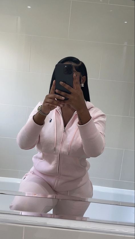 Ralph Lauren Tracksuit Women, Ralph Lauren Tracksuit, Pink Tracksuit, White Party Outfit, Cozy Outfits, Frontal Hairstyles, Simple Fits, Black Femininity, Cute Lazy Day Outfits