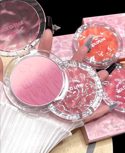 Where to get blush: https://cbeautymall.com/collections/hold-live/products/hold-live-ripple-gauze-frost-blush-palette Hold Live Makeup, Beautiful Tulips, Ice Cream Design, Blush Palette, Cosmetic Products, Color Powder, Watch Videos, Stone Design, Glass Texture